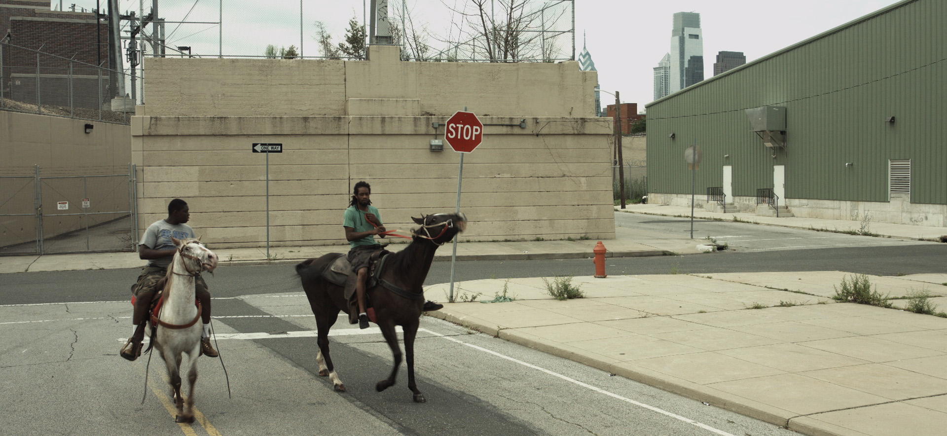 Mohamed Bourouissa, Horse day (Videostill), 2014, © Mohamed Bourouissa, Courtesy the artist and kamel mennour, Paris