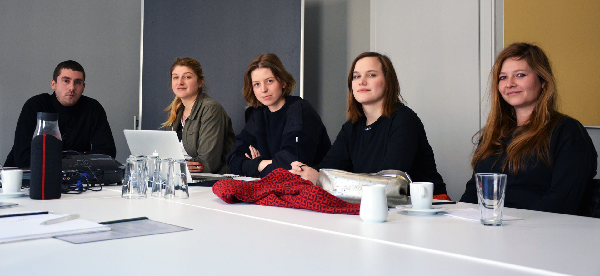 Moritz Grimm, Larissa Hägele, Olga Inozemtceva, Sonja Yakovleva und Emilia Neumann, Foto: Markus Wölfelschneider für SCHIRN MAGAZIN 2017