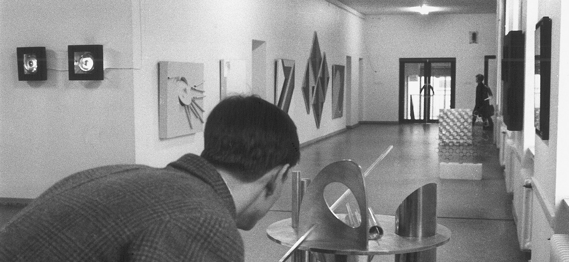 Barbara Klemm: Ausstellung Konstruktive Tendenzen aus der Tschechoslowakei in der Studiogalerie Frankfurt, 1967 © Barbara Klemm, Frankfurt a. M. 