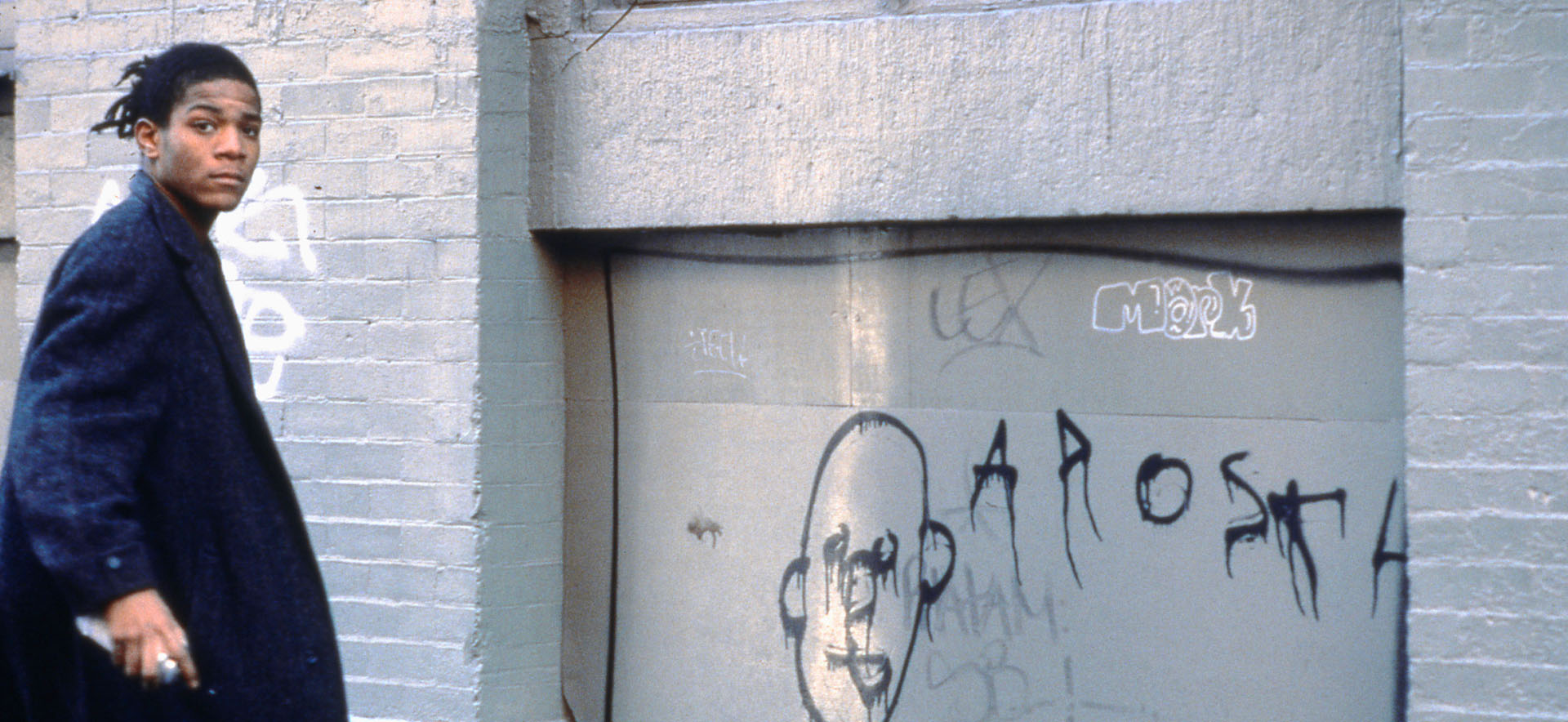 Edo Bertoglio, Jean-Michel Basquiat on the set of Downtown 81, 1980–81, © New York Beat Film LLC, By permission of The Estate of Jean-Michel Basquiat. Licensed by Artestar, New York, Photo: Edo Bertoglio