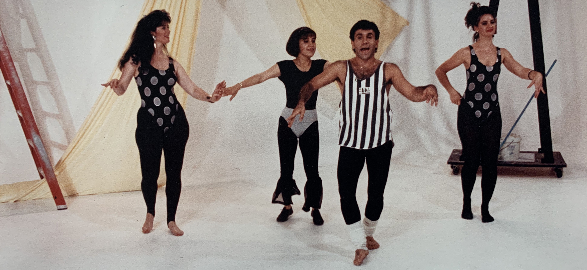 Ramin Haerizadeh, Rokni Haerizadeh, Hesam Rahmanian, Dance After the Revolution, 2020, Filmstill, Courtesy die Künstler und Gallery Isabelle van den Eynde, Dubai, Foto: © Mohammad Khordadian