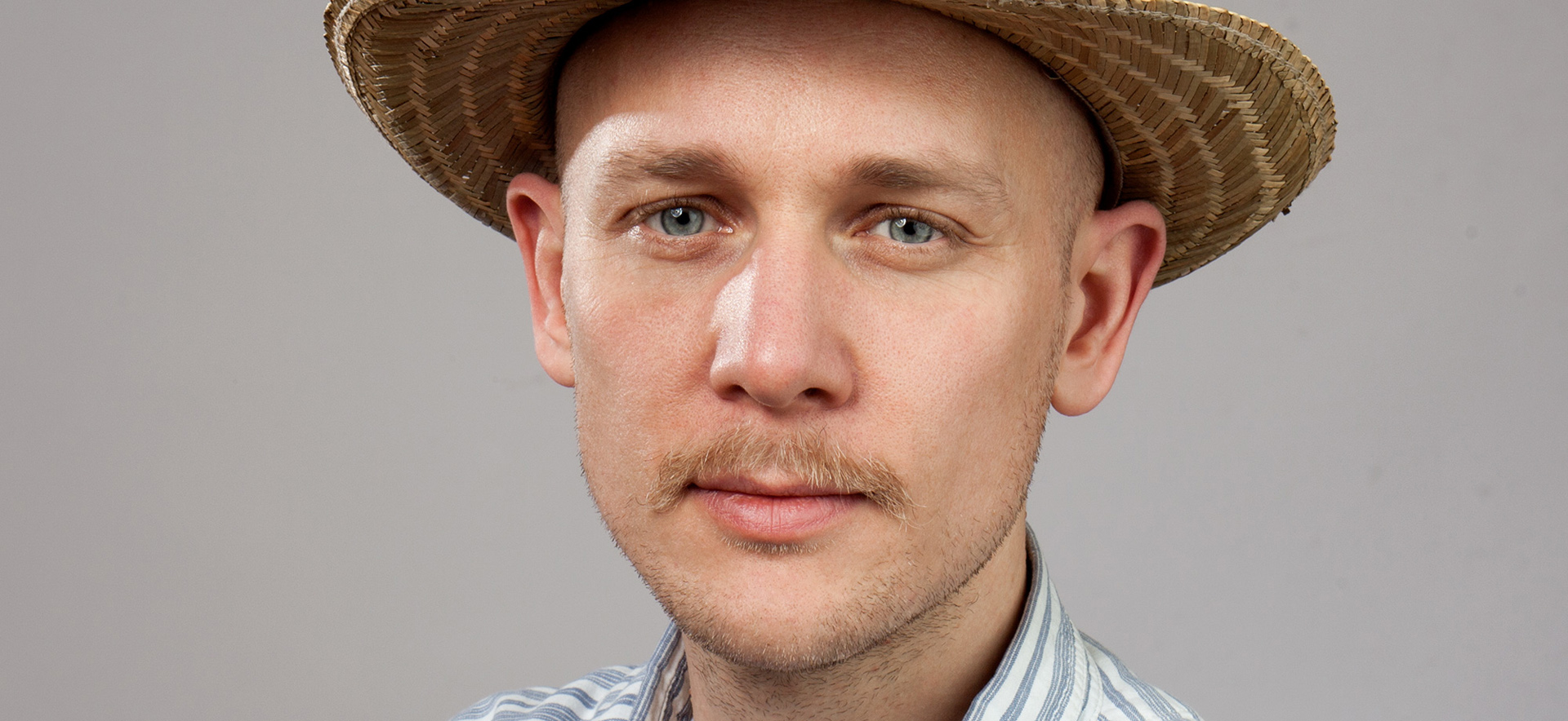 Self portrait of Jonas Lund with a hat, November 2018, Courtesy the artist