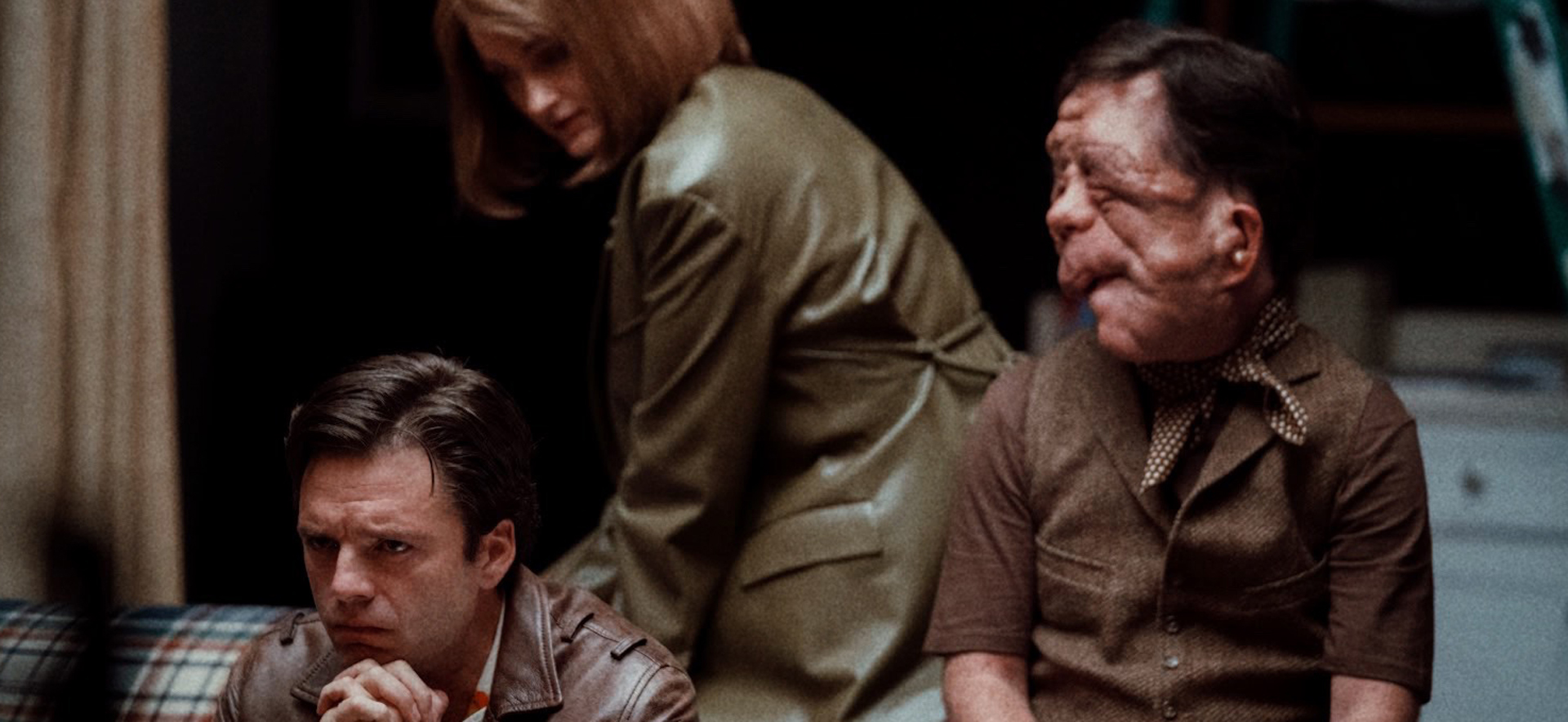 Detail: Sebastian Stan, Renate Reinsve, Adam Pearson, A Different Man von Aaron Schimberg, 2023, © Faces Off LLC